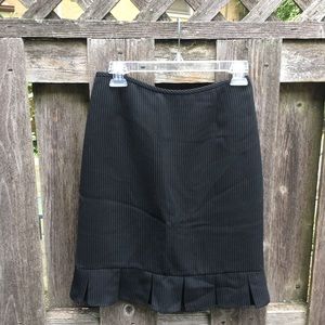 Classic pinstripe skirt with bottom classy ruffle